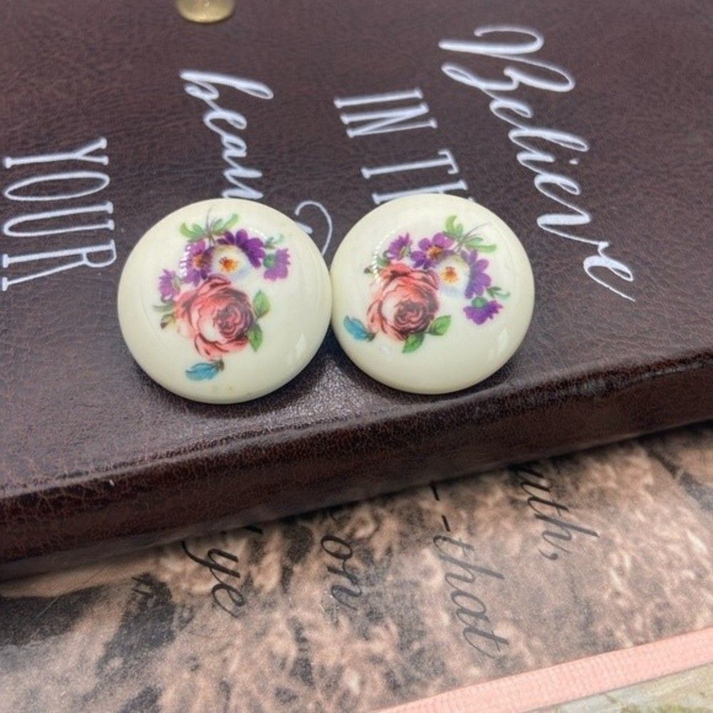 Vintage 1960s Red Blue Rose Floral Print Large West Germany Clip Boho Earrings - Picture 5 of 7